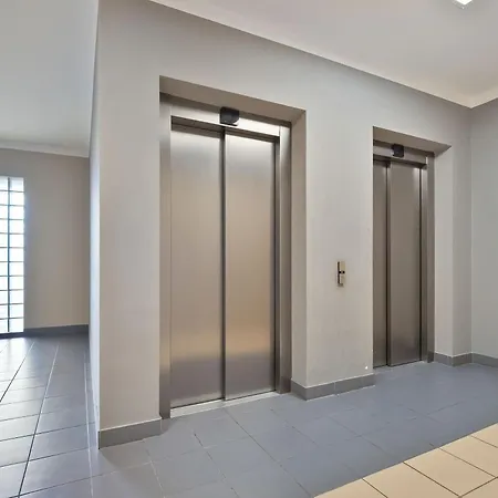 Apartman Kilinskiego Spacious With Parking In By Renters *