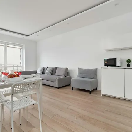 Kilinskiego Spacious With Parking In By Renters Łódź