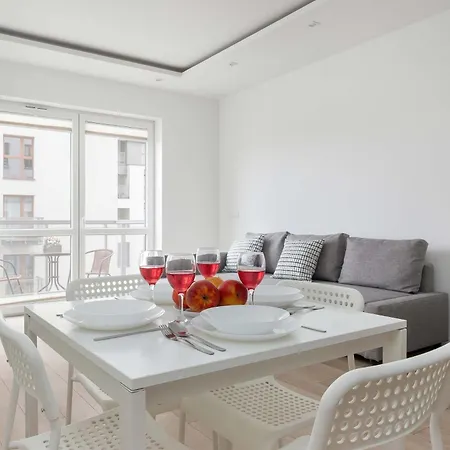 Kilinskiego Spacious With Parking In By Renters Apartman *