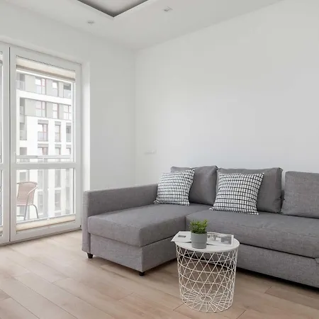 Kilinskiego Spacious With Parking In By Renters * Łódź