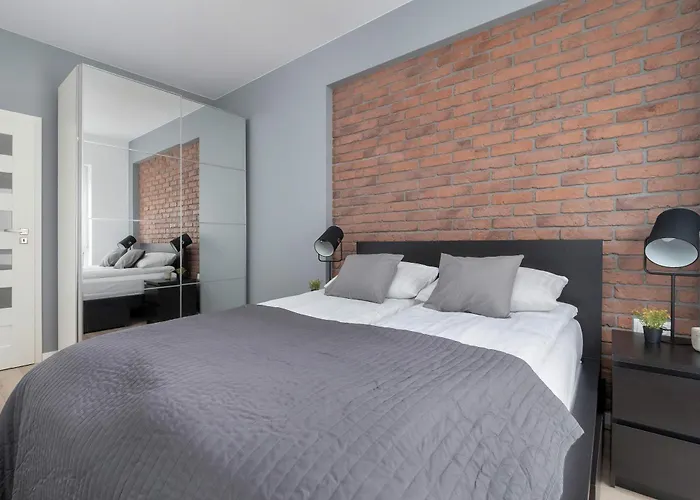 Kilinskiego Spacious With Parking In By Renters アパート